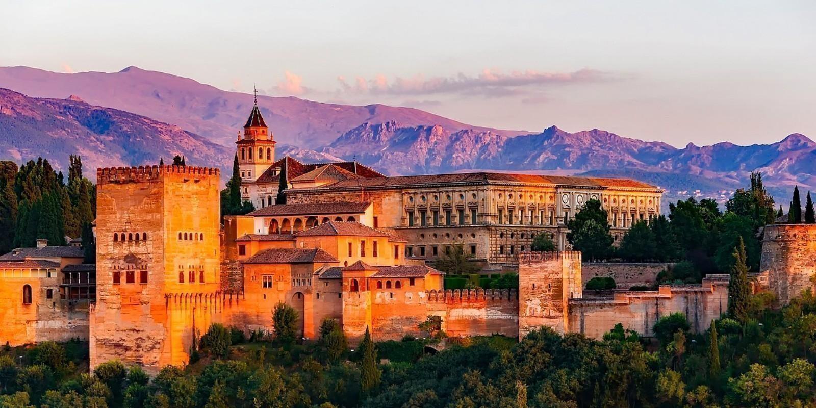 Descubre el Secreto Mejor Guardado de Granada: Las Zonas Más Rentables para Comprar Propiedades y Asegurar tu Inversión